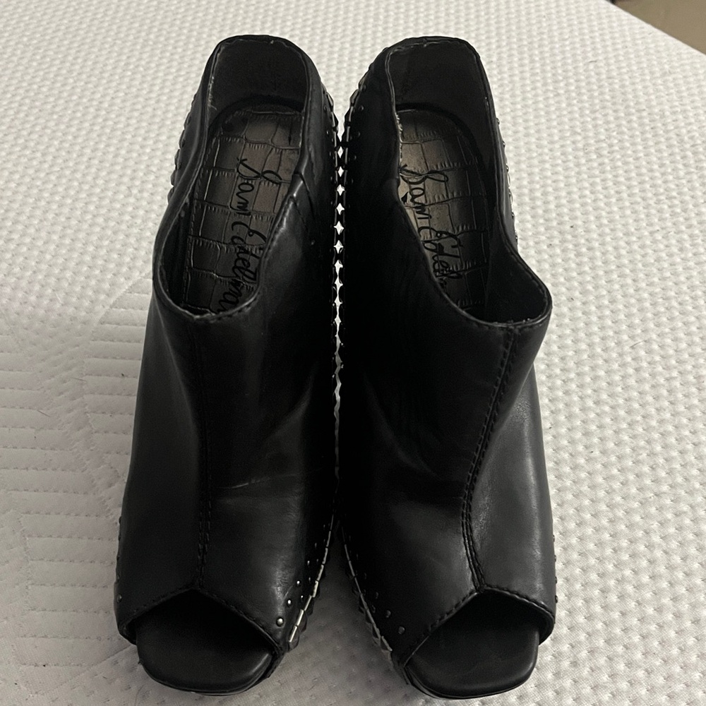 Sam Edelman Black Wedges